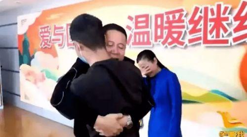 娱乐圈吃瓜 吃瓜不打烊八卦爆料在线吃瓜,吃瓜不打烊，八卦爆料在线狂欢